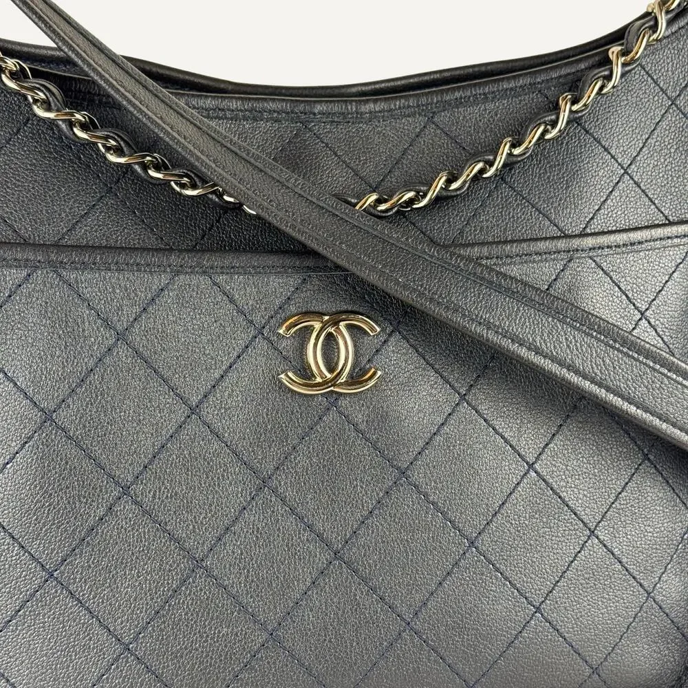 Chanel Jungle Stroll Hobo Bag Black Quilted Leather Silver CC Chain Strap Navy